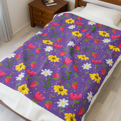 Berry Floral Velveteen Plush Blanket